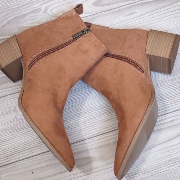 (20-4159) Universal Thread Cognac Kennedy Booties Size 10 - Picture 6 of 9